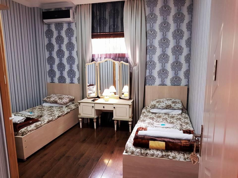 Hotel Guglux &Wine Cellar Telavi Exterior photo